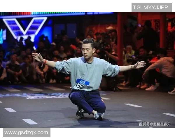 武汉街舞队配合引发热议舞者之间的默契与争议探讨